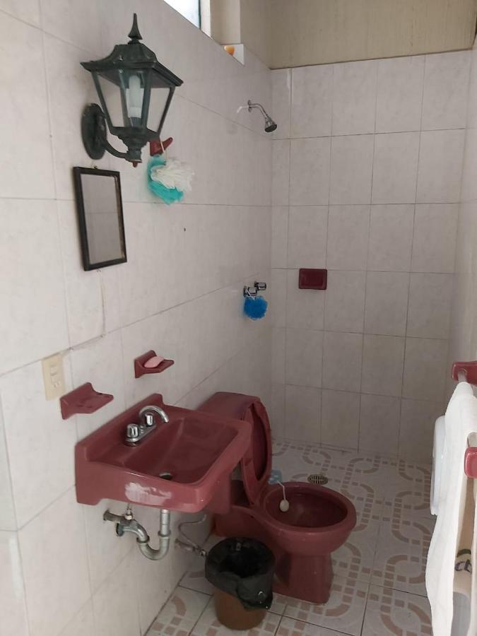 Hostal グアダラハラ エクステリア 写真