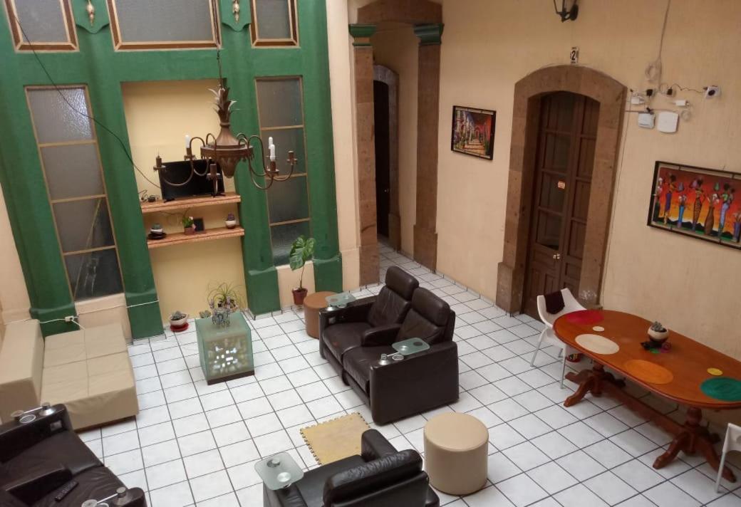 Hostal グアダラハラ エクステリア 写真